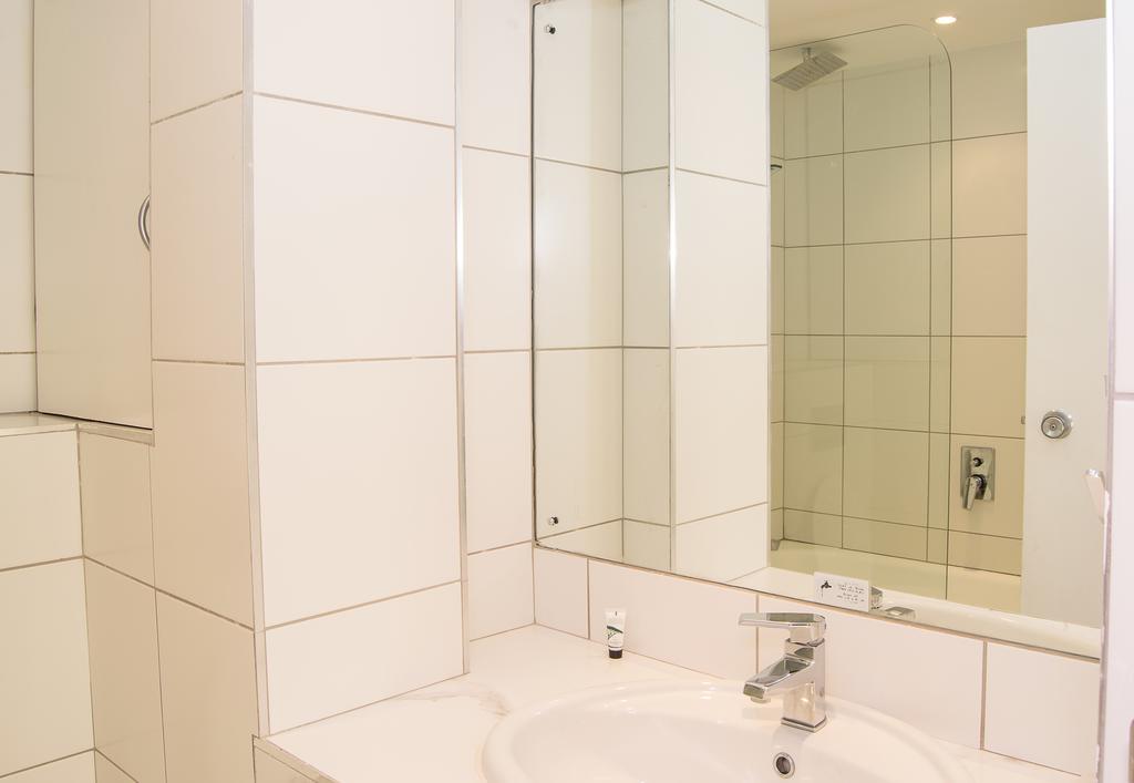 1002 Bermudas - By Stay In Umhlanga เดอร์บัน ภายนอก รูปภาพ